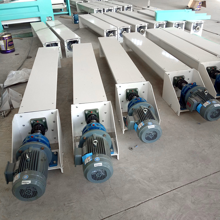 U型螺旋輸送機(jī)的輸送效率跟螺旋葉片的螺距、直徑有關(guān)